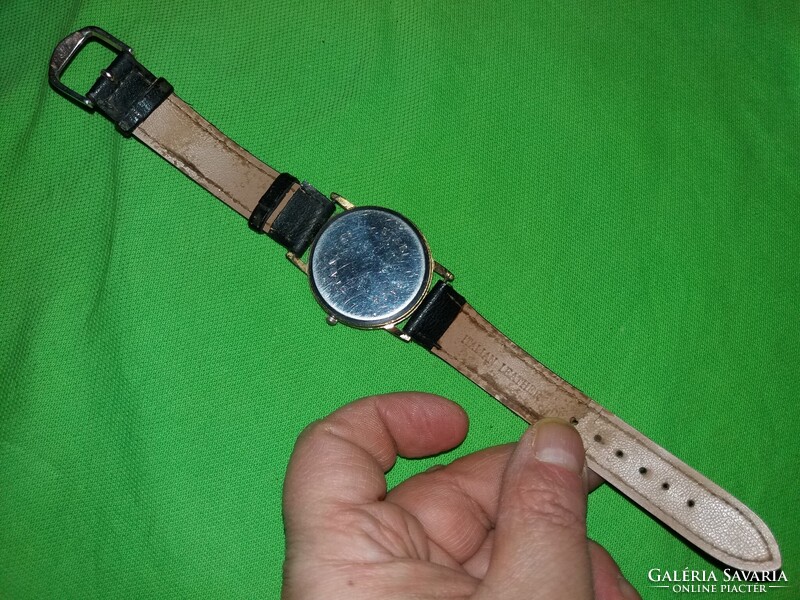 Retro FK Colleiten quartz óra elem nélkül nem tesztelt a képek szerint