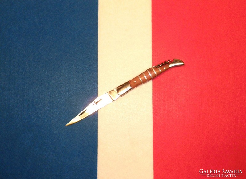 LAGUIOLE bicska, gyűjteményből. Kés, bicska, tőr, borotva.