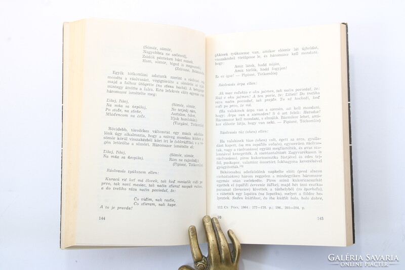 Dedikált példány - Krupa András: Hiedelmek, varázslatok, boszorkányok