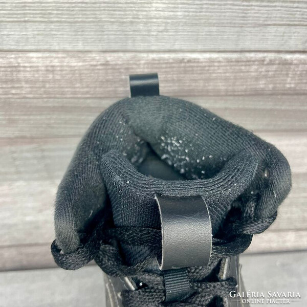 Nike fekete magas szárú unisex cipő 35