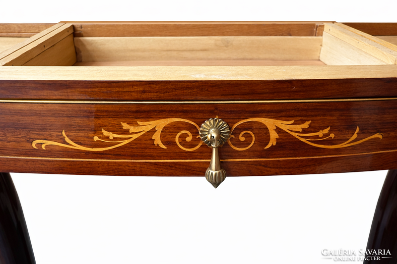 Olasz demi-lune konzolasztal