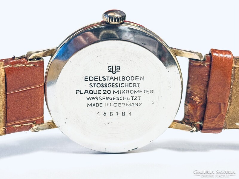 Gyönyörű Glashütte jelölt gyári szíj, jelölt csat és GUB doboz hibátlan állapotban! Doxa, omega, lon