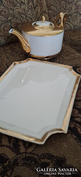 Századfordulós Biedermeier stílusú dúsan aranyozott fehér arany porcelán teáskészlet tálcával