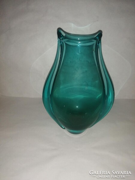 Miloslav Klinger türkiz üveg váza - 18,5 cm magas (25/d)