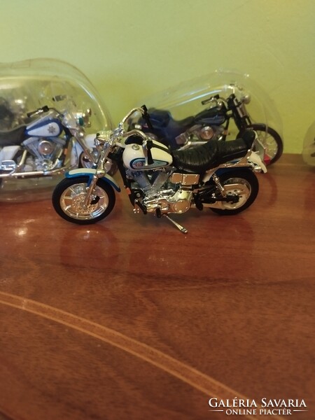 Maisto modell motorok