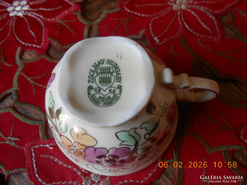 Zsolnay pillangós kávés csésze