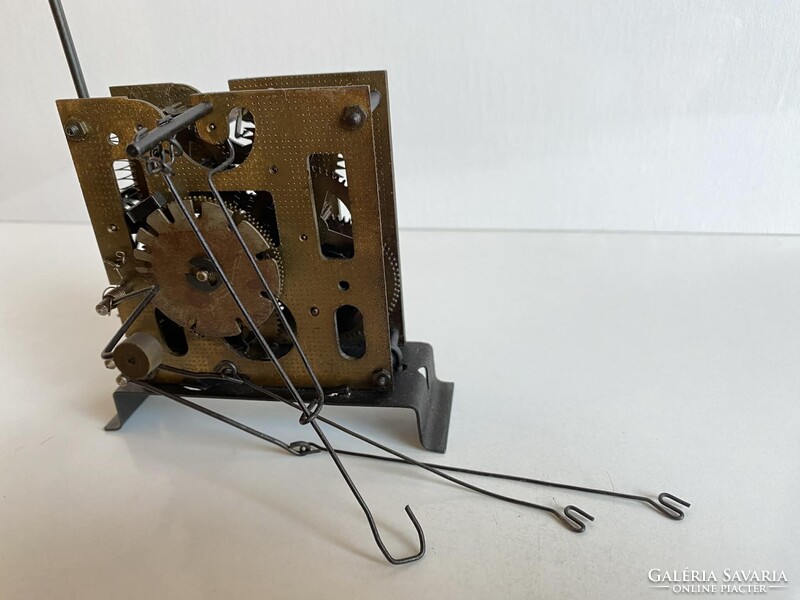 RÉGI MAJAK KAKUKKOS ÓRA SZERKEZET