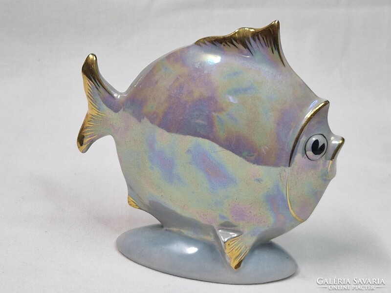 Régi art deco stílusú lüszter mázas Drasche porcelán gömbhal figura hibátlan állapotban 10 cm. magas