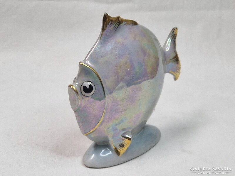 Régi art deco stílusú lüszter mázas Drasche porcelán gömbhal figura hibátlan állapotban 10 cm. magas