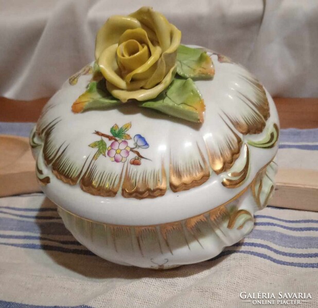 Herend -- Porcelain - Bonnbonier Herend bonbon10.5 circle and 11cm high