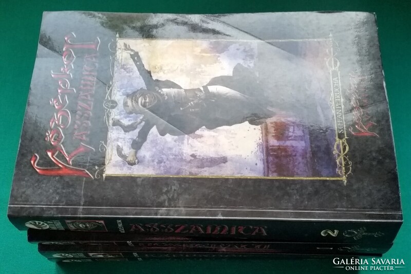 Középkor Vámpír: Klánregények sorozat 1-4.> Szórakoztató irodalom > Fantasy > Vámpírtörténetek