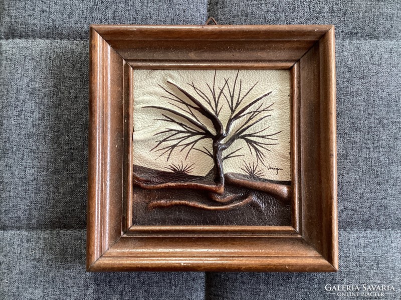 Keretezett bőrkép .