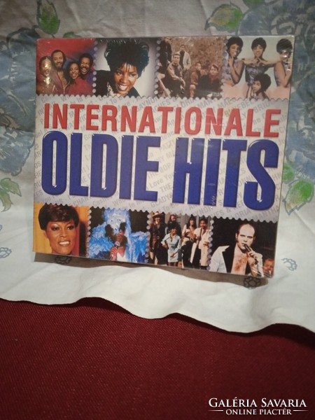 International Oldies Hits in excellent condition ready to be shipped