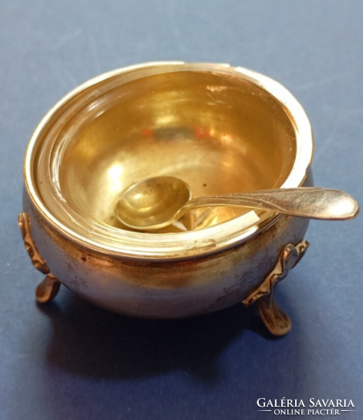 Ezüst sósótartó/ 800finomság 33,38g/üveg betéttel,ezüstözött kiskanállal,nagy Dianás  osztrák 19 sz