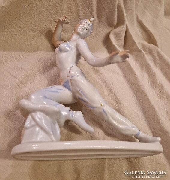 Seherezádé- Hollóházi porcelán, kézzel festett