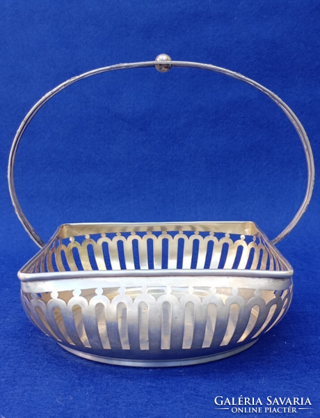 Art deco, Dianás ,tömör 800 finomságú ,áttört, fogantyús, bonbonos ezüst kosár ,asztalközép  355 g