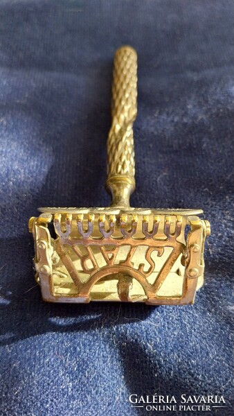 RÉGI ANTIK JELZETT  IGAZÁN KÜLÖNLEGES BOROTVA!