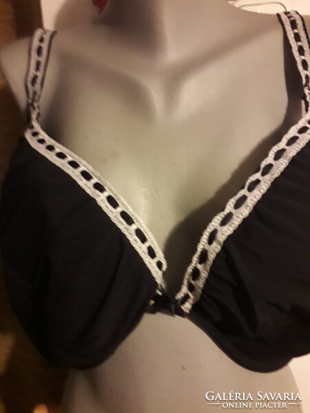 Naturallyclose KD991 merevítős melltartó ritka nagy kosaras 44E Újszerű Extra