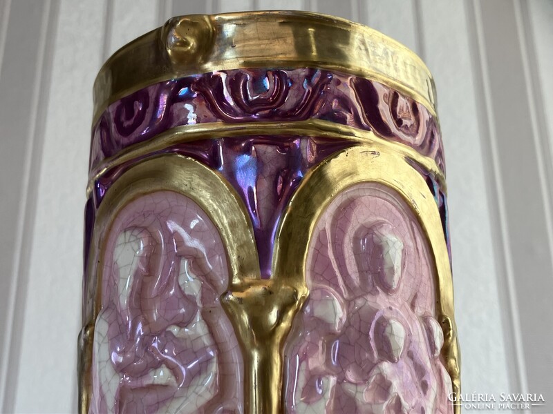 Zsolnay "Old Ivory" Irizáló dísztárgy – 1880-as évek