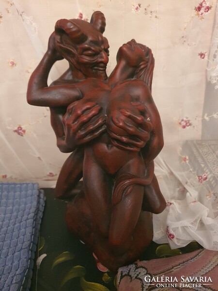 Faun és Nimfa kerámia szobor. (Körösi Sándor )