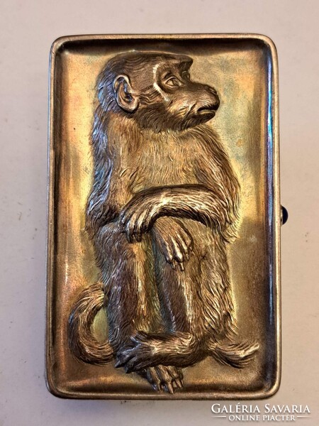 EREDETI JELZETT! Antik Louis Kuppenheim aranyozott ezüst szivartárca majom dombormű Pforzheim 1900