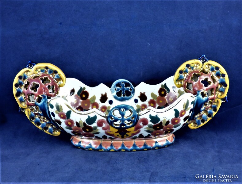 KÁPRÁZATOS, ANTIK MAJOLIKA KÍNÁLÓ, CA. 1880!!!