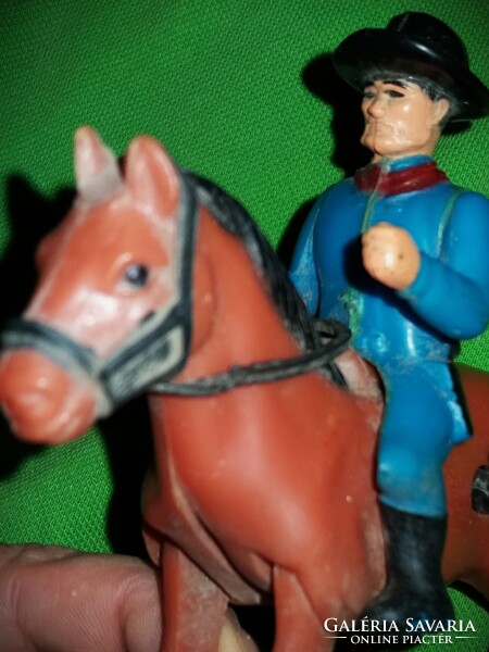Régi trafikáru western cowboy óraműves plasztik LONE STAR lovas figura a képek szerint