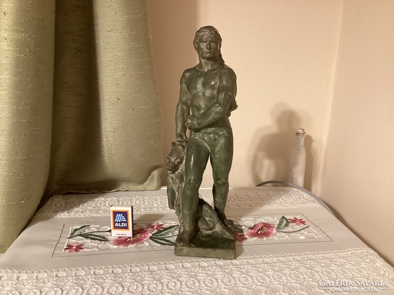 Grantner Jenő: Toldi a farkassal - terrakotta szobor ( 35 cm ) .