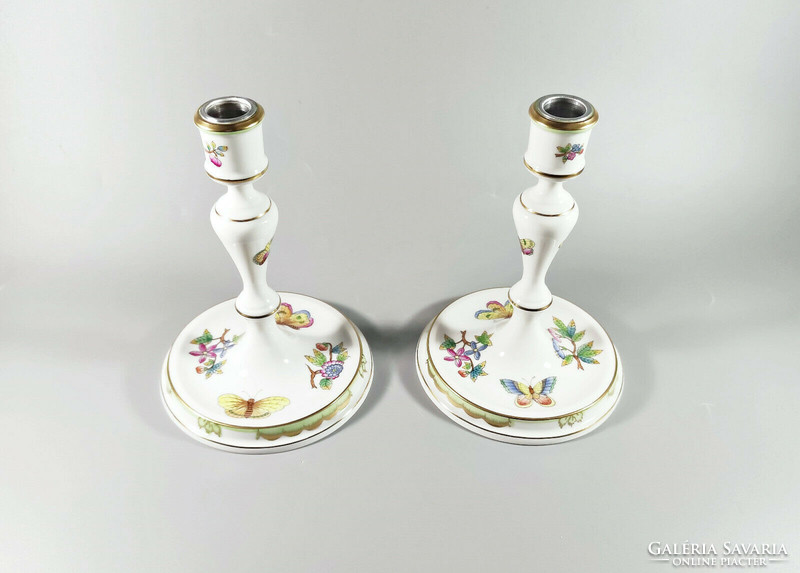 HERENDI, EGY PÁR QUEEN VICTORIA MINTÁS KÉZZEL FESTETT PORCELÁN GYERTYATARTÓ, HIBÁTLAN! (BT023)