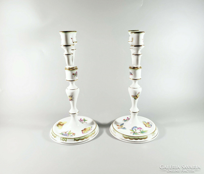 HERENDI, EGY PÁR QUEEN VICTORIA MINTÁS KÉZZEL FESTETT PORCELÁN GYERTYATARTÓ, HIBÁTLAN! (BT023)