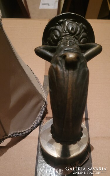 Antik figurális bronz falikar