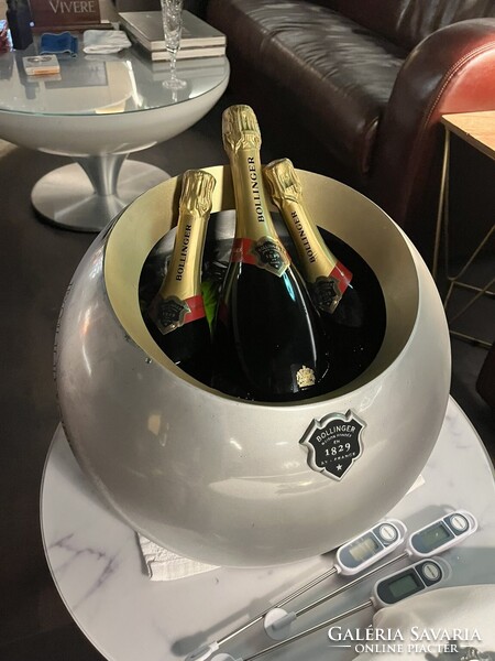 CHAMPAGNE CLUB - BOLLINGER James Bond Edition (2008) dupla magnum ón pezsgőhűtő