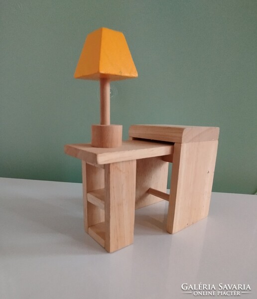 Fából készült játék íróasztal+ ajándék lámpa