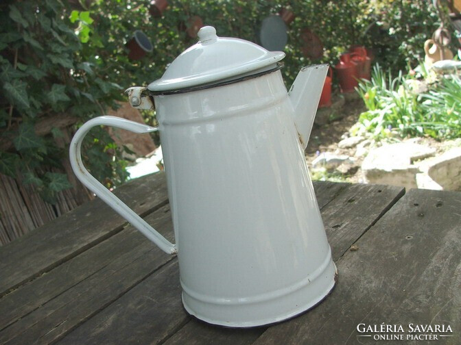 Régi konyhai eszköz kanna zománcozott teáskanna