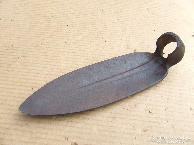 Antik kovácsolt szerszám kapa