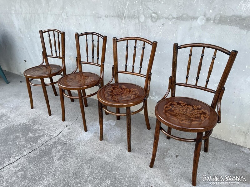 Meseszép Felújított Thonet székek 4db.