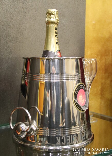 CHAMPAGNE CLUB - Piper-Heidsieck × Viktor & Rolf „Upside Down” pezsgőhűtő, 2007-es limitált kiadásl