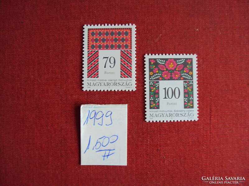 Magyar postatiszta bélyegek blokkok névértéken eladók-Sz-1