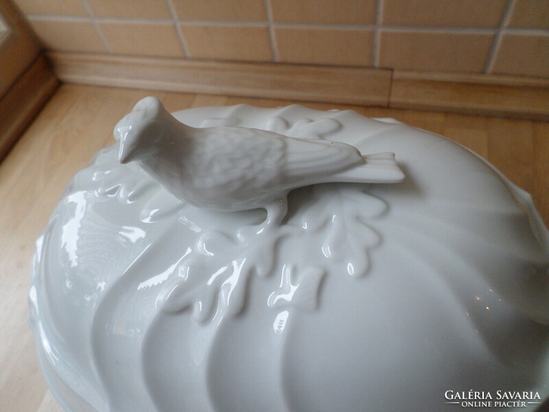 Herendi fehér porcelán leveses tál madaras fogóval
