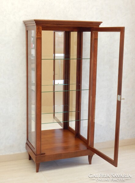 Biedermeier intarziás vitrin [D-01] Bútorgyártás mesterfokon!