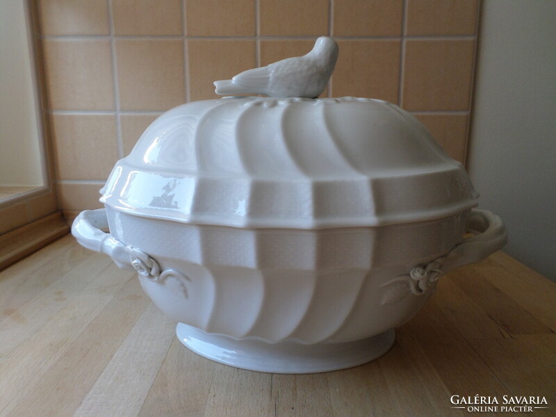 Herendi fehér porcelán leveses tál madaras fogóval