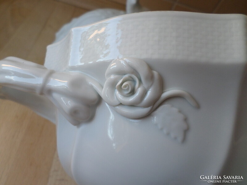 Herendi fehér porcelán leveses tál madaras fogóval