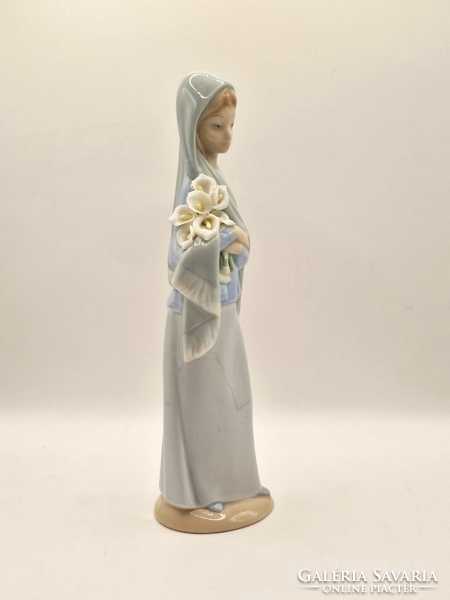 Lladro porcelán hölgy kála lilliommal 4650 23.5cm