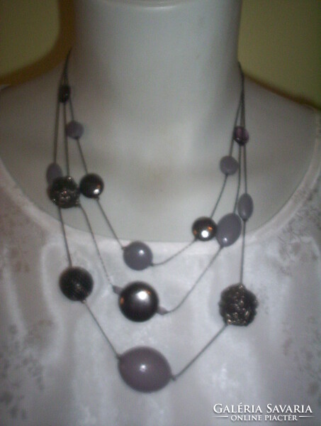 Izgalmas három soros nyakék, szürke-ezüst színvilág (10) Jön a tavasz, dobd fel magad!