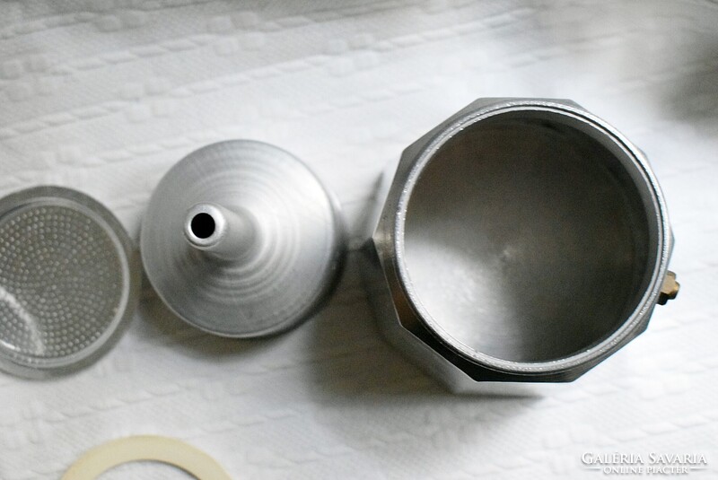 Kotyogós presszó kávé , kávéfőző , klasszikus , ~ 250ml , ~ 4-5 adag , retro dizájn