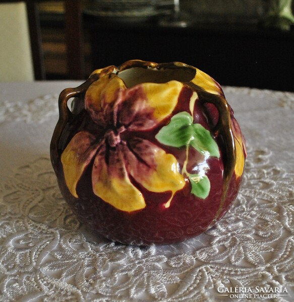 Barbotine francia majolika gömbváza