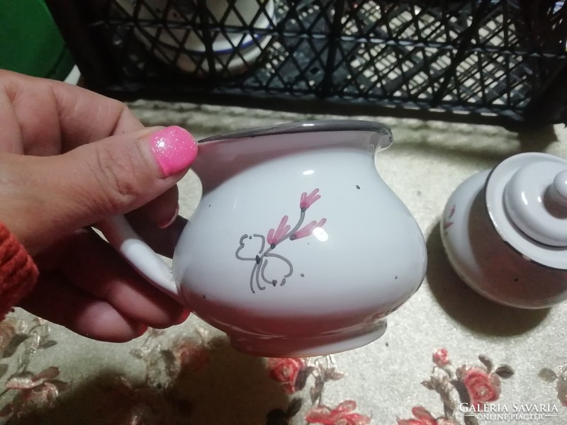 Jelzett kerámiák a képeken látható állapotban 65..Akció Aukció több száz termék vegye vigye