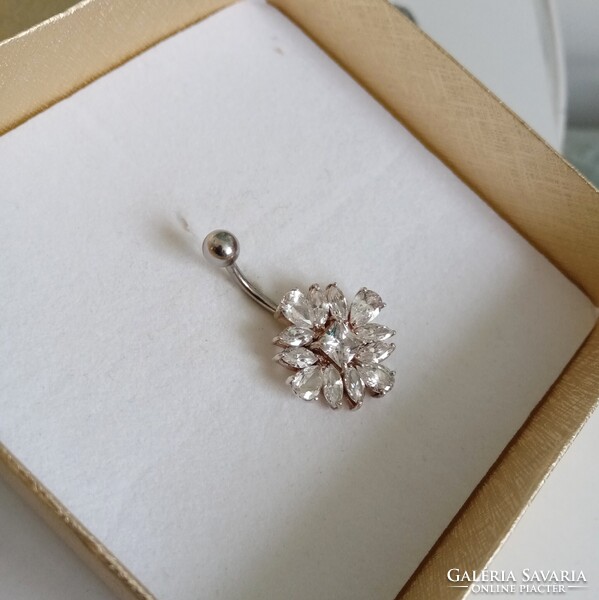 Ezüst, köves piercing