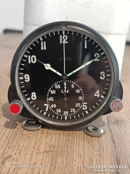 Molnija fedélzeti óra (1)