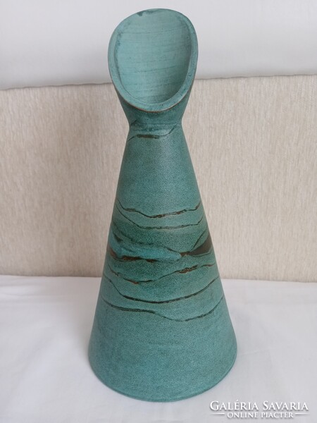 Különleges alakú türkiz váza